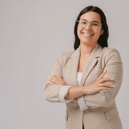 Mónica Soares