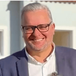 Vítor Henriques