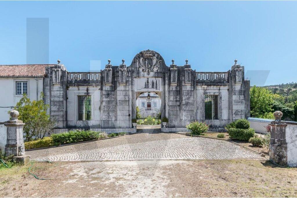Torres Vedras, Maxial e Monte Redondo